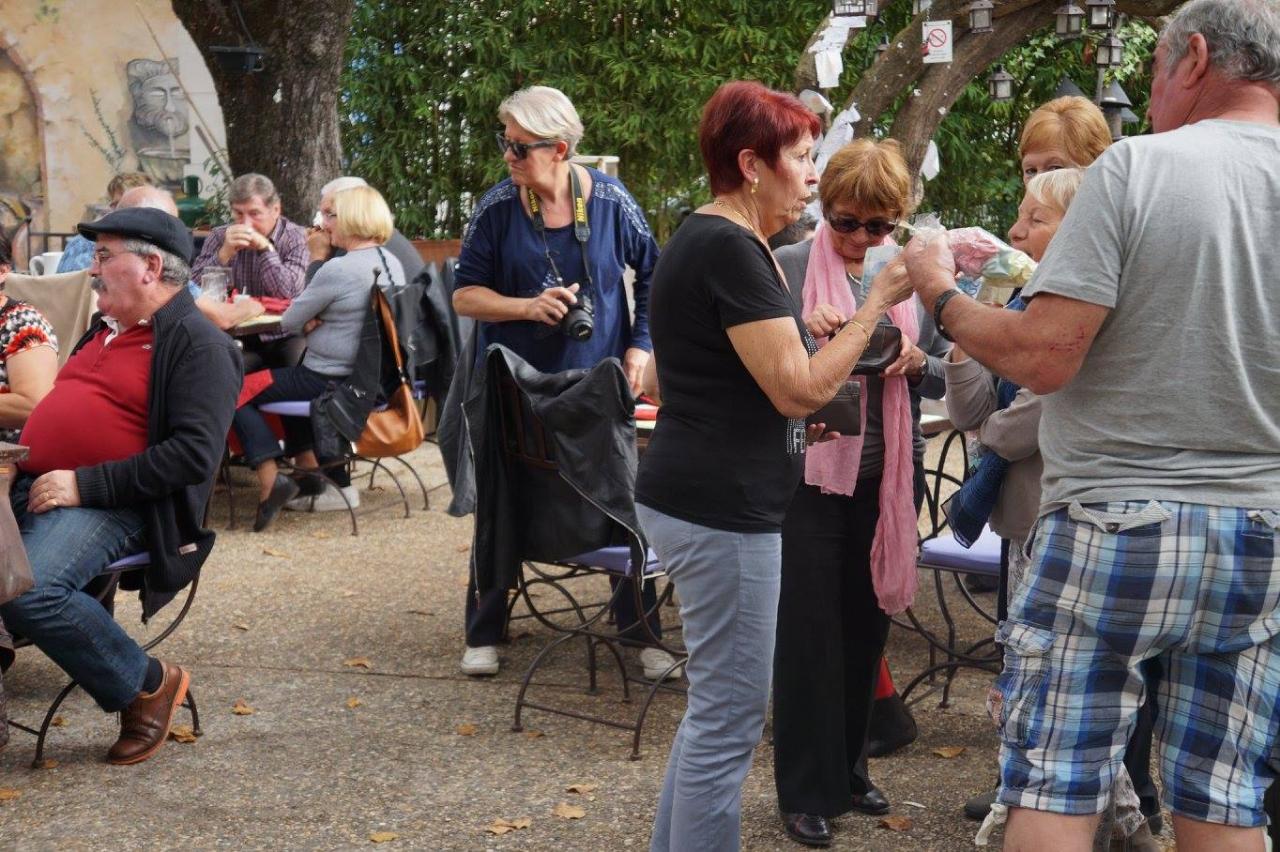 12232875_925343480834253_2236901225032632652_o