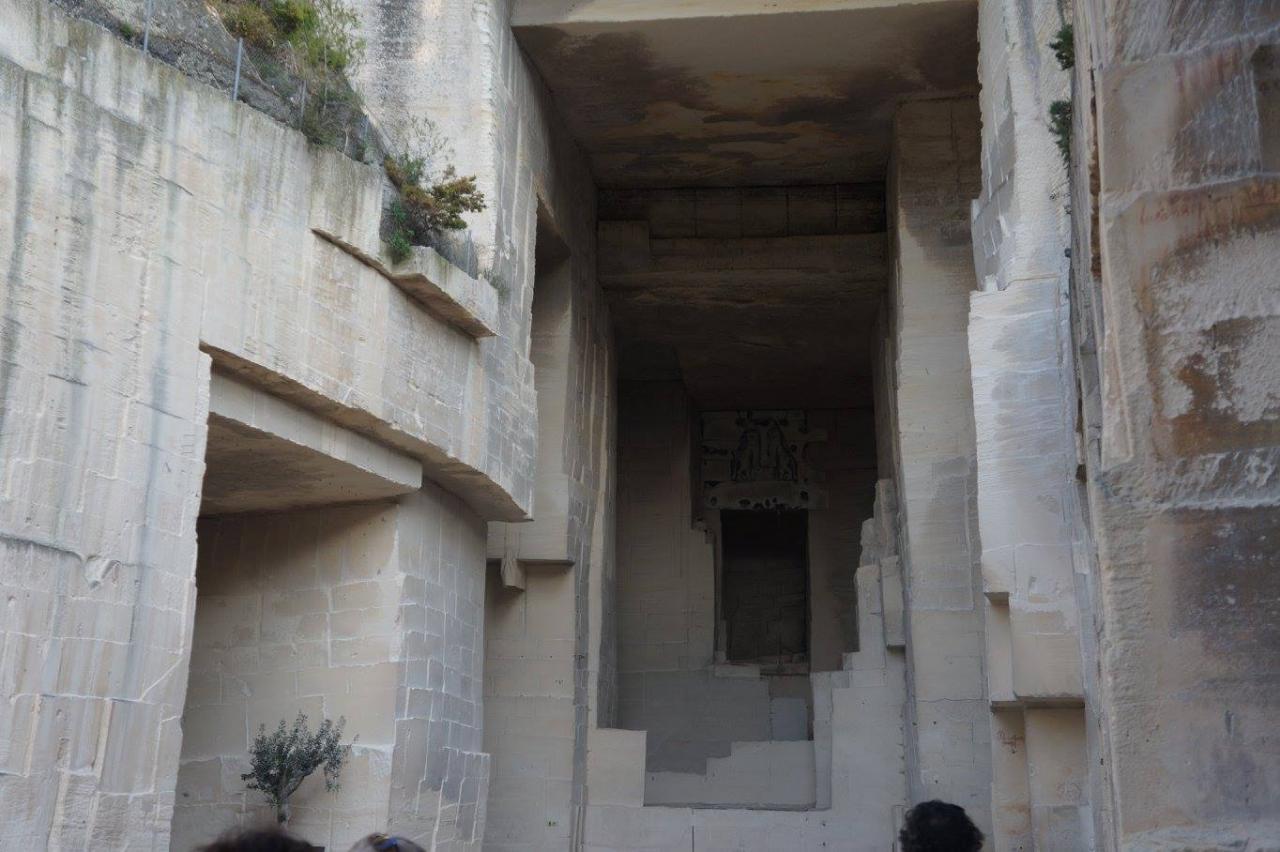 12238122_925344394167495_1377133238681980164_o